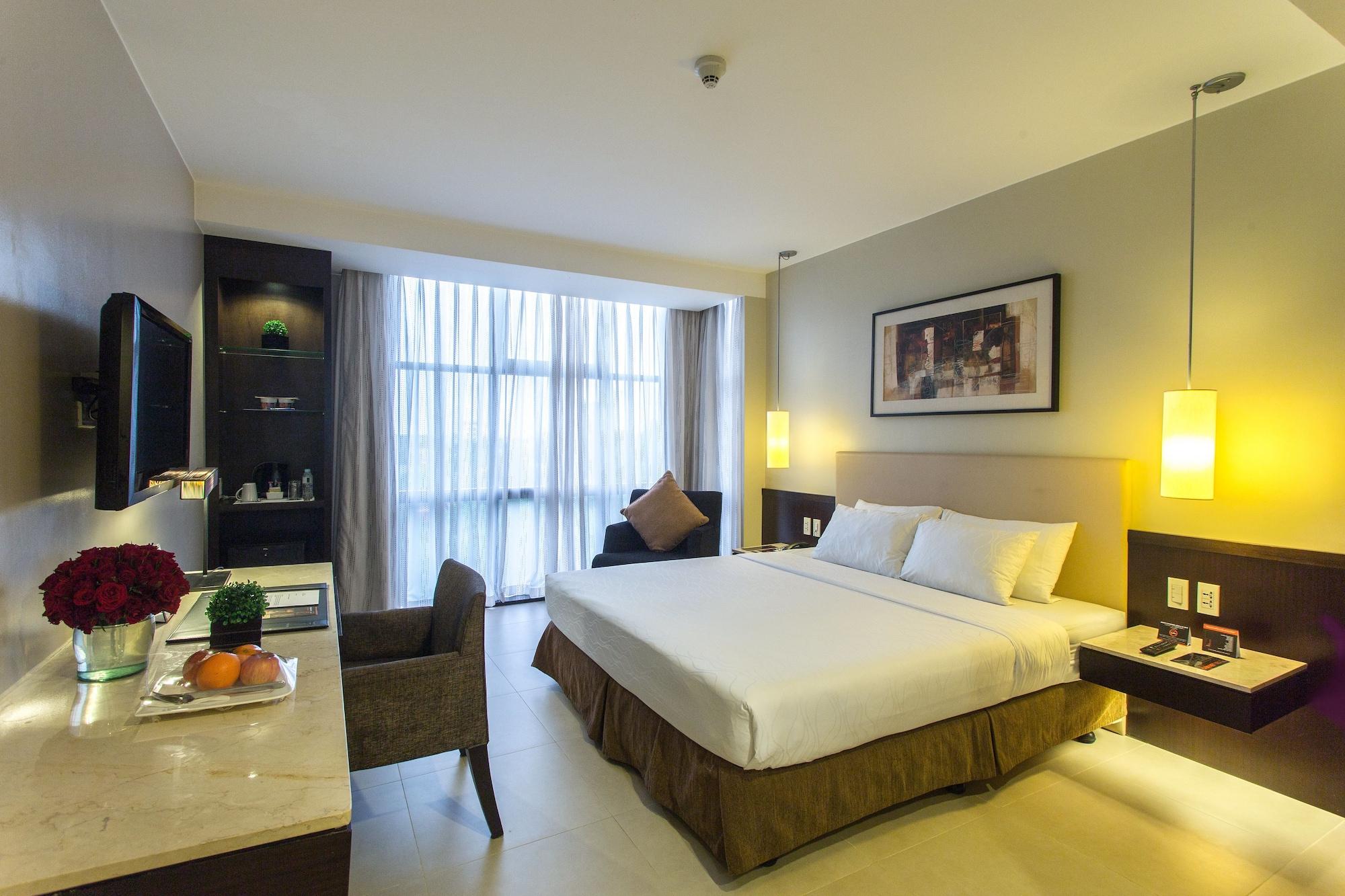 The B Hotel Alabang Muntinlupa City Esterno foto