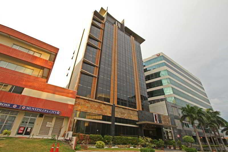The B Hotel Alabang Muntinlupa City Esterno foto
