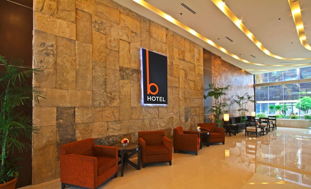 The B Hotel Alabang Muntinlupa City Esterno foto