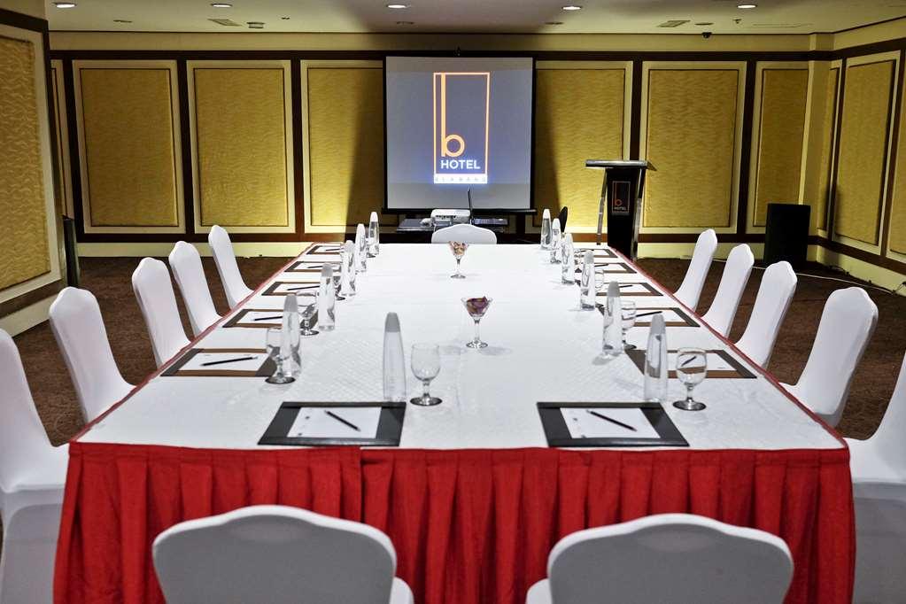 The B Hotel Alabang Muntinlupa City Servizi foto